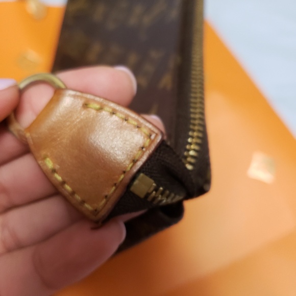 100% authentic pochette in monogram canvas - Picture 3 of 8